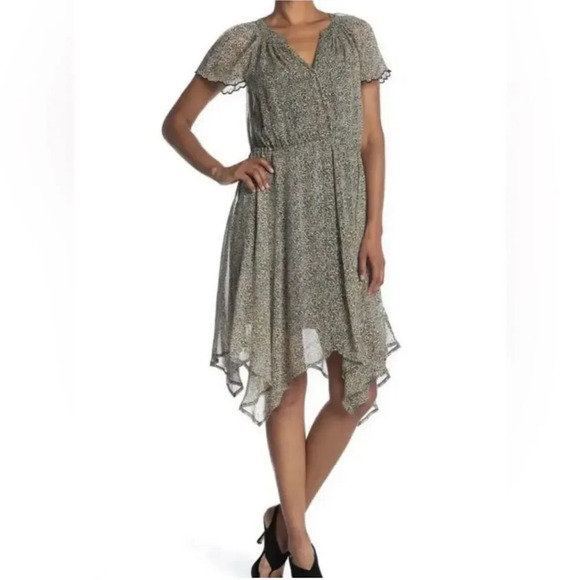 Velvet by Graham Spencer Cheetah Print‎ Dress with Slip Scalloped Edge Sleeve - Picture 1 of 10